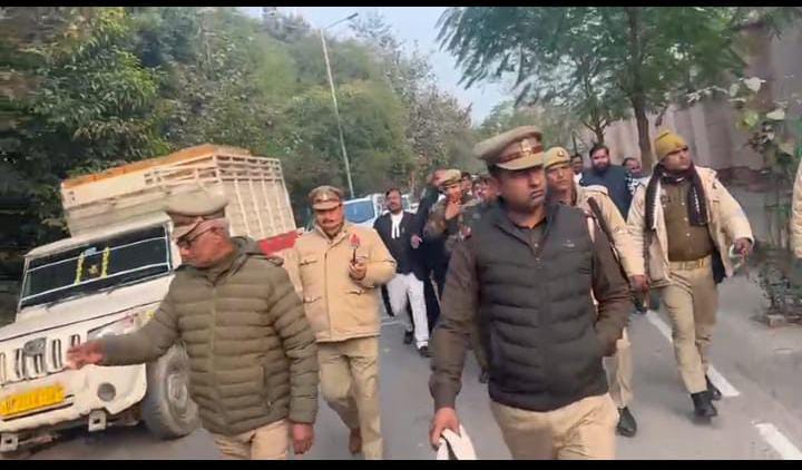 क्या अधिवक्ताओं को भयभीत कर न्यायपालिका को नियंत्रित करना चाहती है सत्ता?