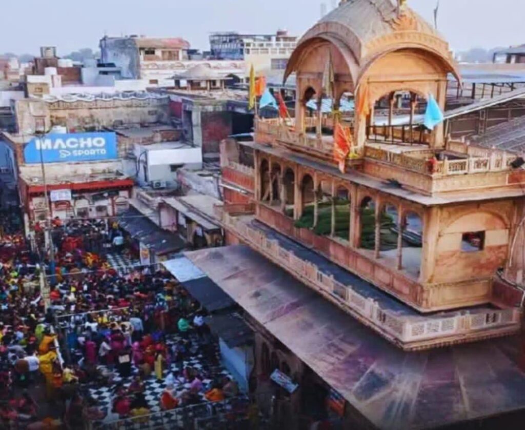 ऐतिहासिक क्षण: वृन्दावन में श्री बांके बिहारी मंदिर कॉरिडोर की पहली रजिस्ट्री सम्पन्न, सुप्रीम कोर्ट के आदेश से ब्रज विकास का महायज्ञ प्रारंभ