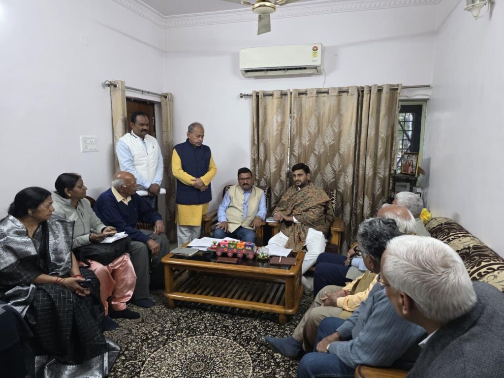 बूथ प्रवासी नीरज सिंह ने SIR अभियान की जमीनी प्रगति का किया गहन मूल्यांकन