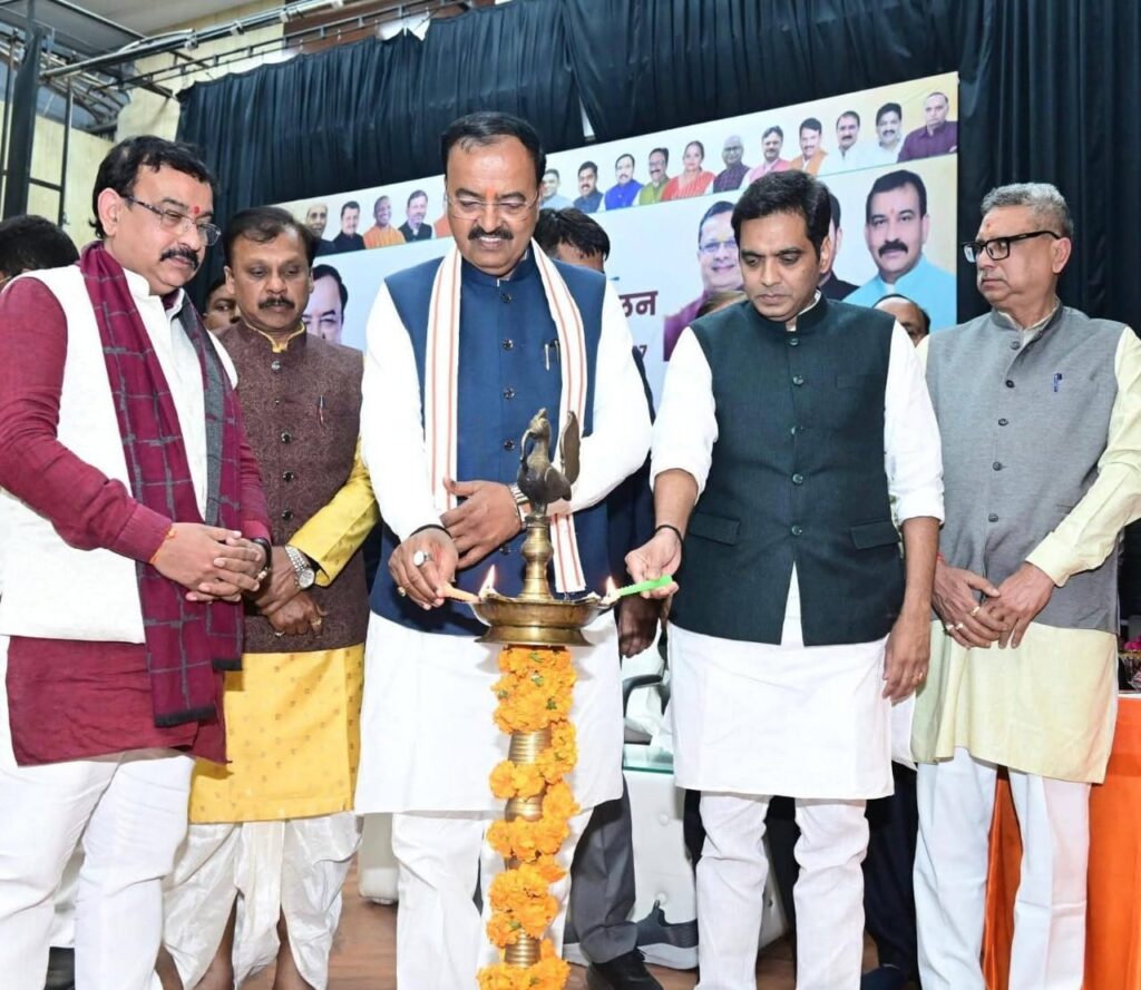 वर्तमान बजट प्रदेश और राष्ट्र को विकास के शिखर पर ले जाएगा: केशव प्रसाद मौर्य