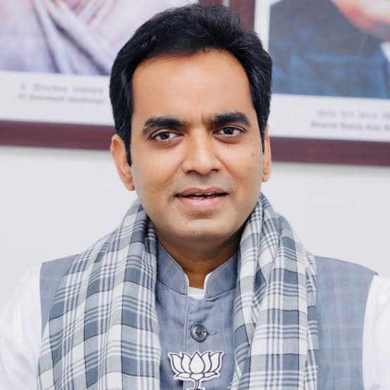 उत्तर प्रदेश का बजट: स्थिरता, सुशासन और आत्मविश्वास का घोषणापत्र — पंकज सिंह