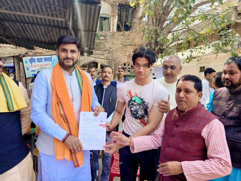 हजरतगंज के रामतीर्थ वार्ड में एसआईआर अभियान को मिली नई ऊर्जा