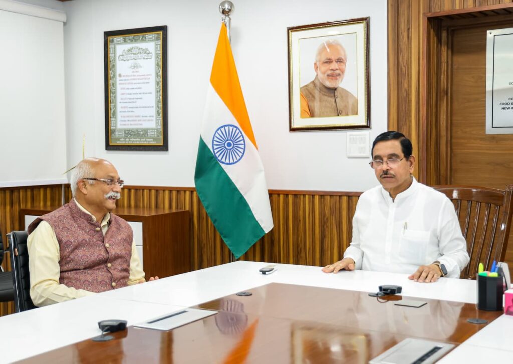 राष्ट्रीय सनातन महासंघ के अखिल भारतीय अध्यक्ष जितेन्द्र प्रताप सिंह ने केंद्रीय मंत्री प्रह्लाद जोशी से की शिष्टाचार भेंट, राष्ट्रीय विषयों पर हुआ गहन मंथन