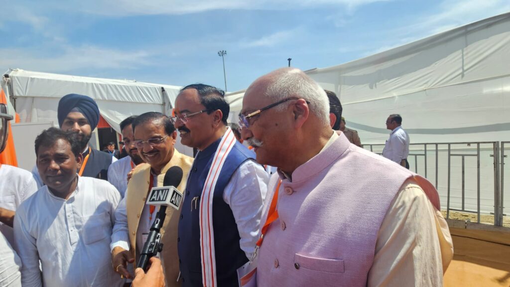 “जेवर की उड़ान: क्या यह सिर्फ एयरपोर्ट है या भारत के वैश्विक वर्चस्व का प्रारंभ?”