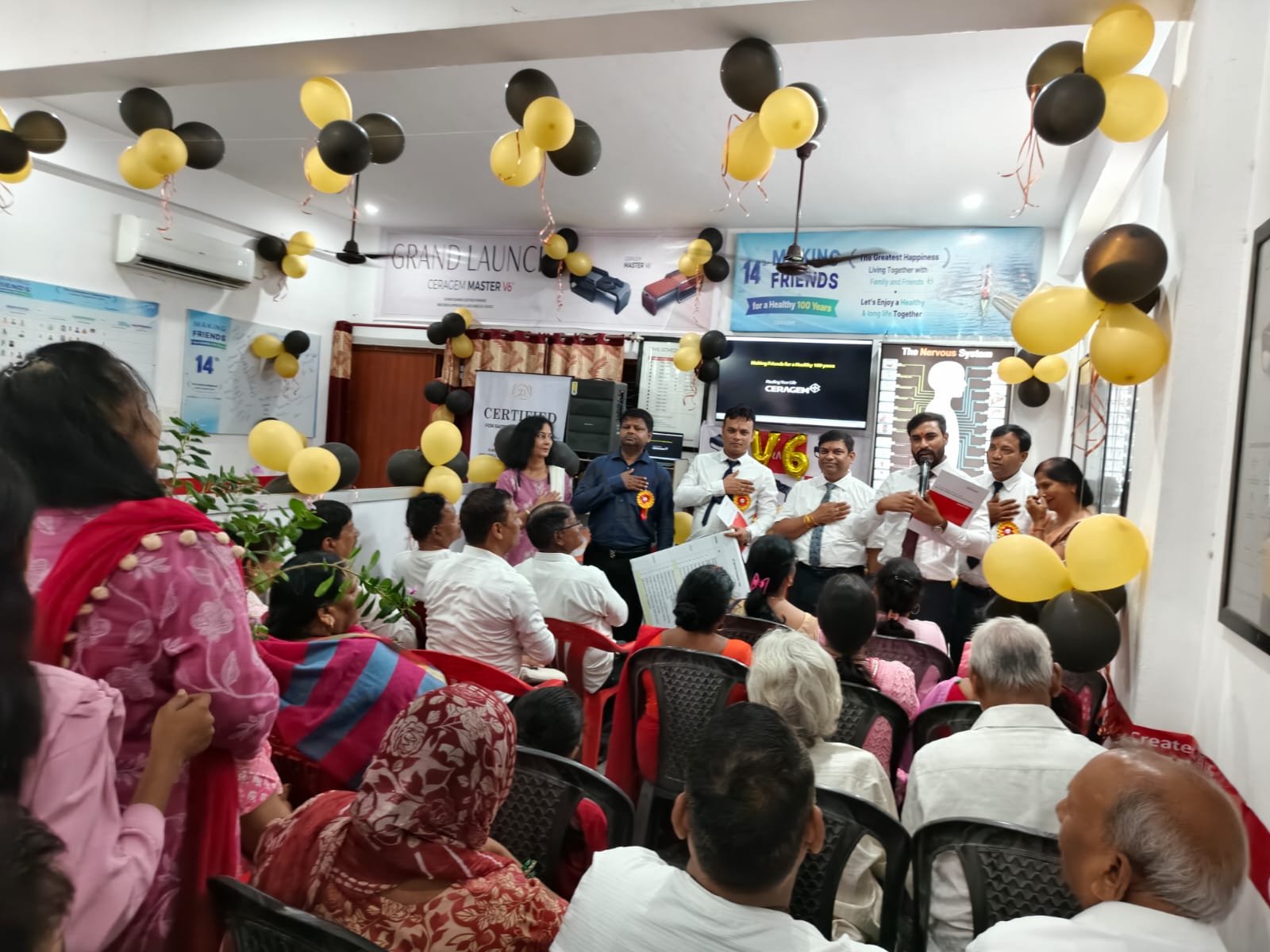 सेराजेम मास्टर V6 की भव्य लॉन्चिंग से गूंजा अलीगंज सेंटर, स्वस्थ 100 वर्ष अभियान को मिला नया आयाम