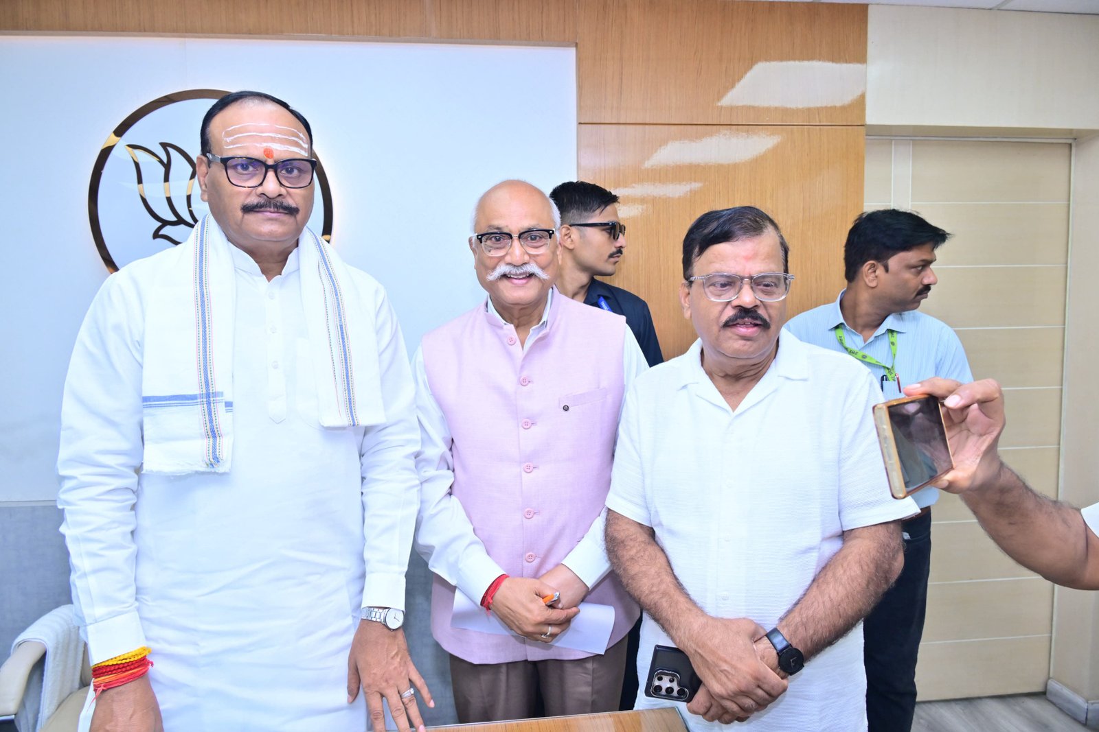 उपमुख्यमंत्री ब्रजेश पाठक से राष्ट्रीय सनातन महासंघ के अध्यक्ष जितेन्द्र प्रताप सिंह की शिष्टाचार भेंट