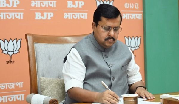नितिन नबीन की नई टीम में बड़ा फेरबदल, तीन चर्चित चेहरे बाहर