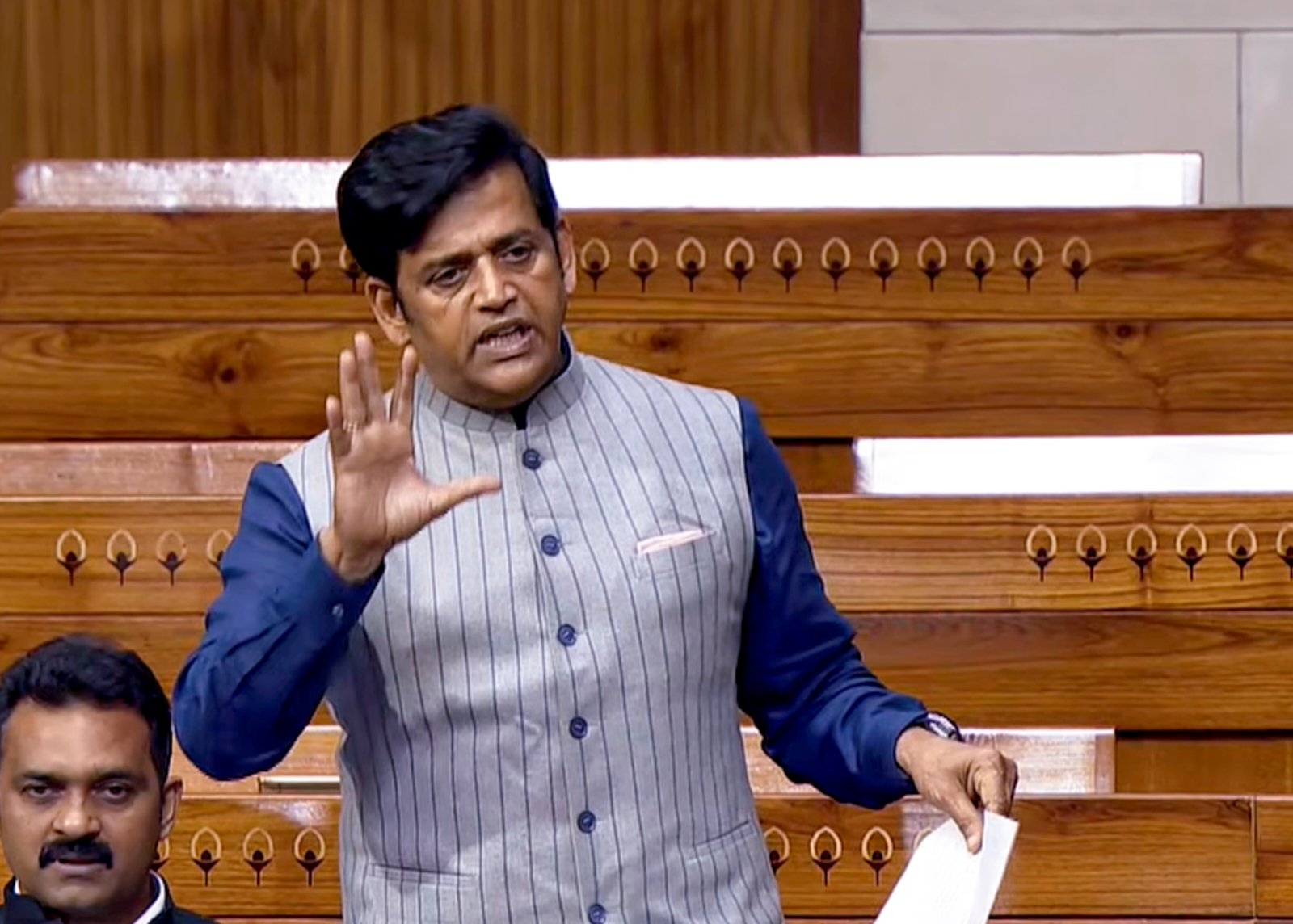 एक साल पहले संसद में रवि किशन ने उठाया था कानून के दुरुपयोग का मुद्दा, फर्जी मुकदमों पर कड़ी कार्रवाई की सरकार से की थी मांग