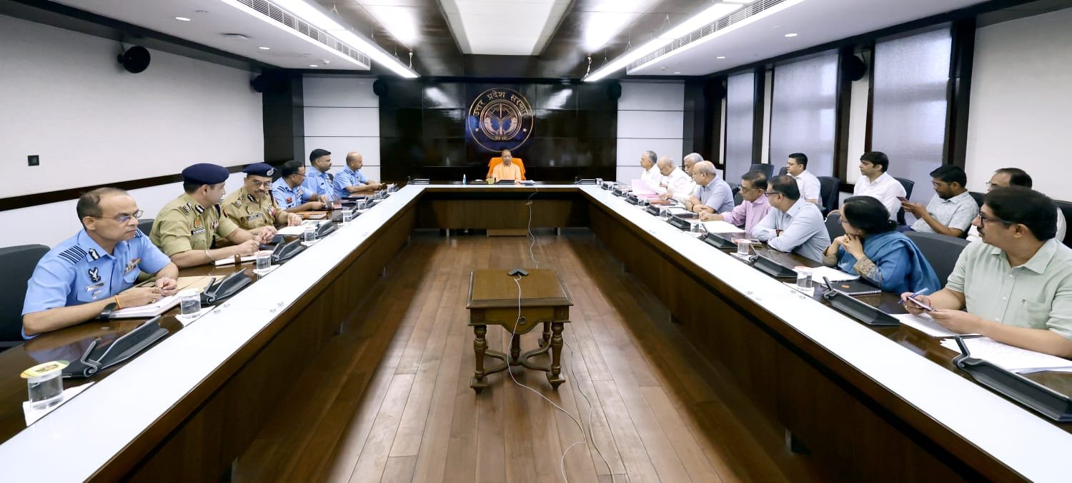 काशी के आसमान में गूंजेगी वायुसेना की गर्जना, नमो घाट पर एयर शो की तैयारियों को अंतिम धार