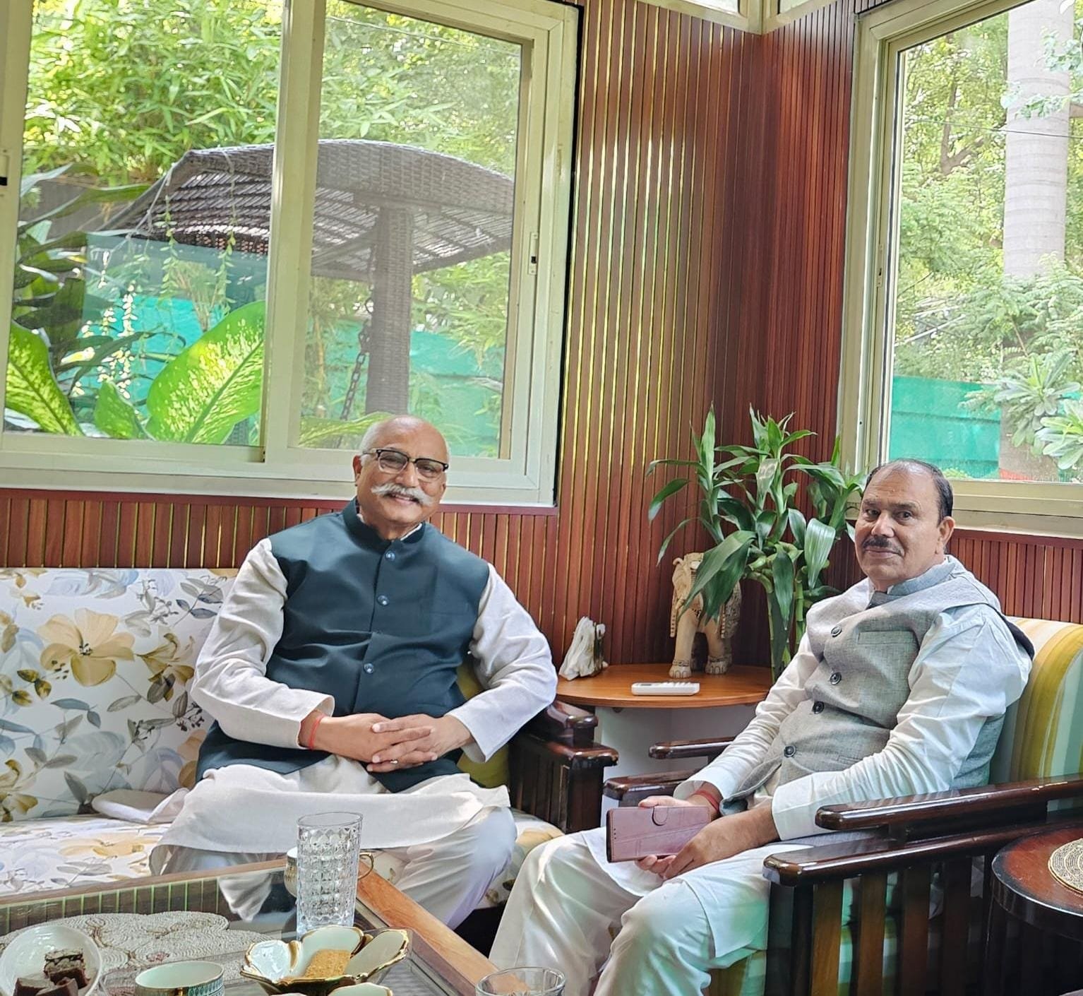 “परिवार बचाने से संस्कृत जगाने तक—जितेंद्र प्रताप और सुखबीर दलाल की मुलाकात बनी सार्थक विमर्श का केंद्र”